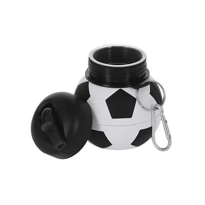 Bottiglia pieghevole con design da calcio con una capacità di 550 ml.